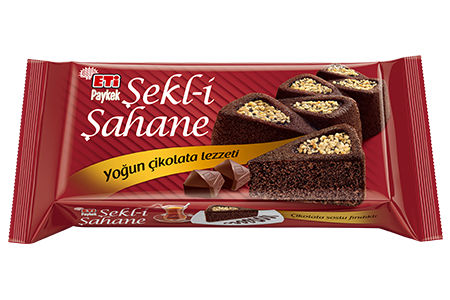 Eti Paykek Şekl-i Şahane with Chocolate Sauce and Hazelnut Serving Cake